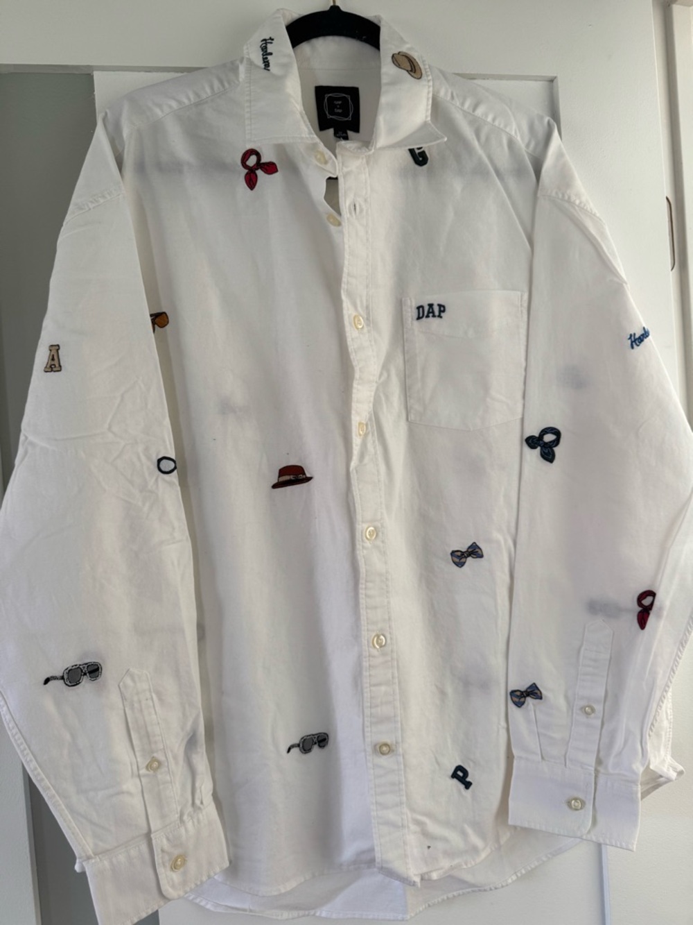 GAP/DAP White Button-Down Shirt with Multicolor Embroidered Motifs